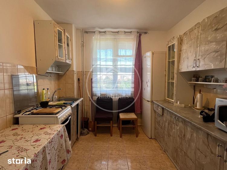 Apartament cu 3 camere decomandat în Orașul Nou