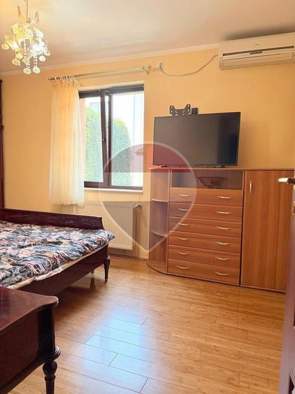 Apartament cu 4 camere decomandat în Fundeni