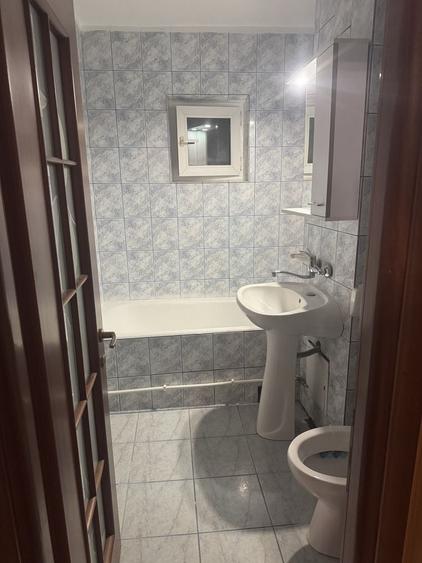 Apartament cu 2 camere decomandat în Lăpuș Argeș