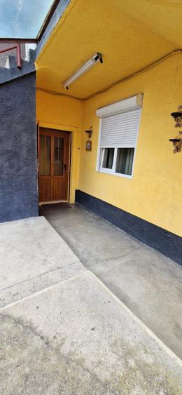 Casă cu 3 camere cu Teren 500 Mp în Central