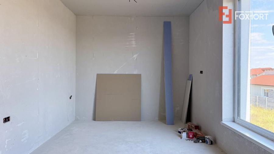 Duplex cu 4 camere cu Teren 300 Mp în Moșnița Nouă