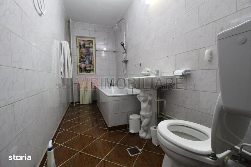 Apartament cu 3 camere decomandat în Decebal