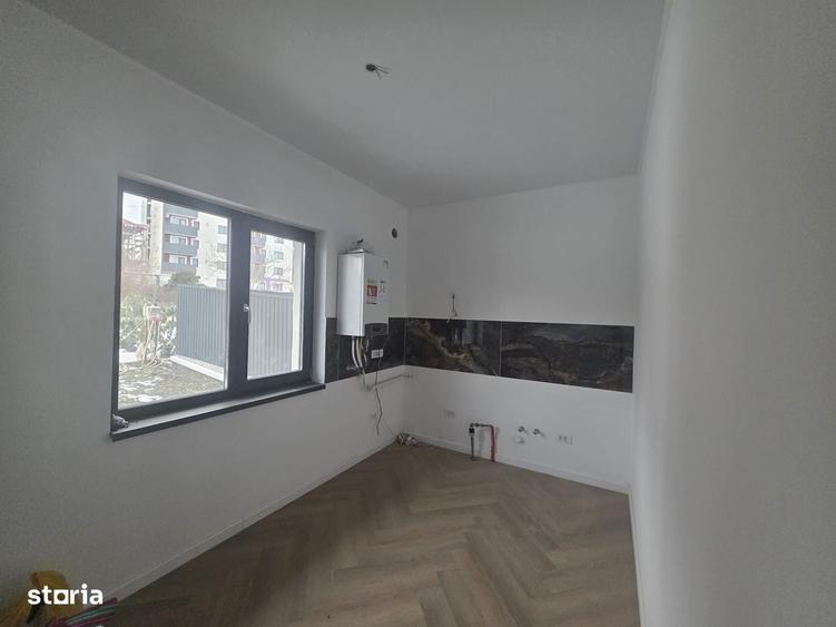 Apartament cu 4 camere în Bucium