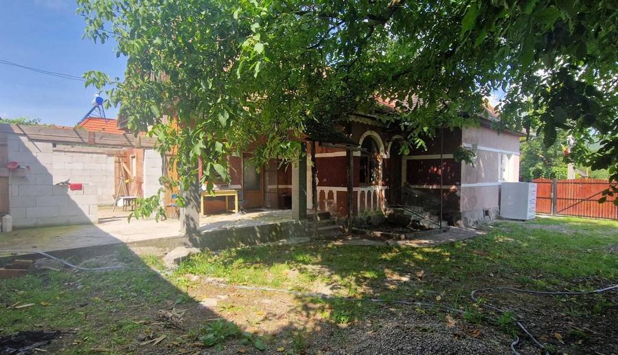 Casă cu 3 camere în Ibănești
