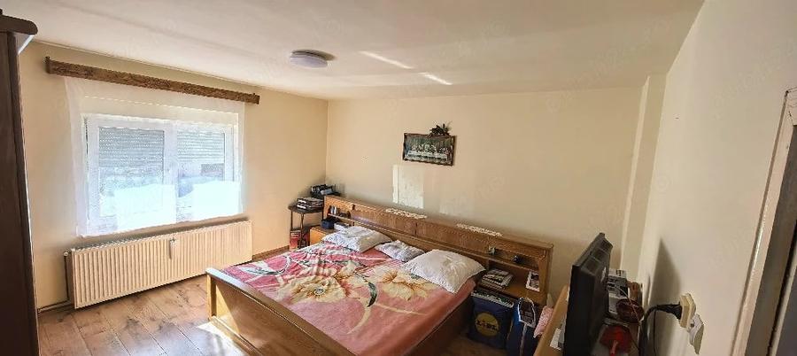 Casă cu 4 camere cu Teren 350 Mp în Crișan