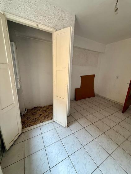 Apartament cu 3 camere, decomandat, Cetate, pret 79.000 - 9