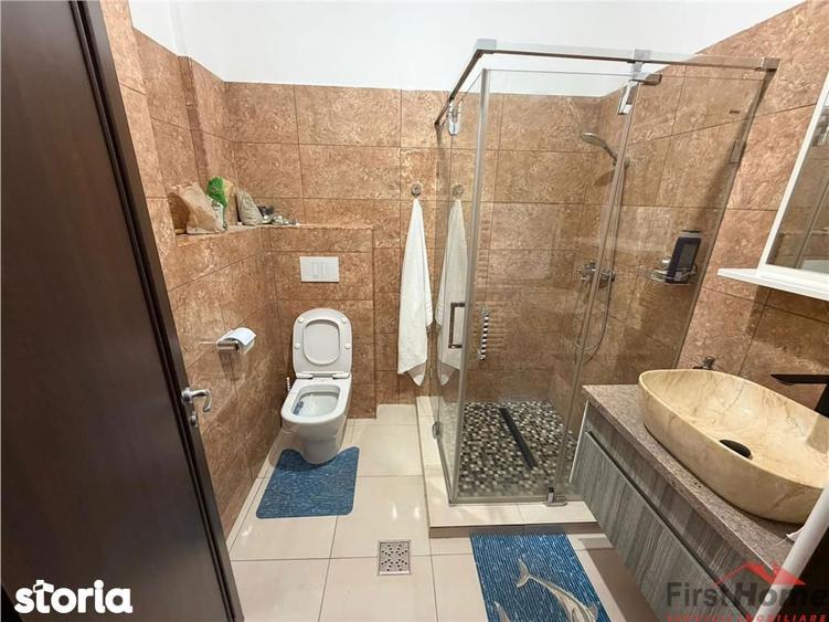 Apartament cu 2 camere decomandat, mobilat în Central