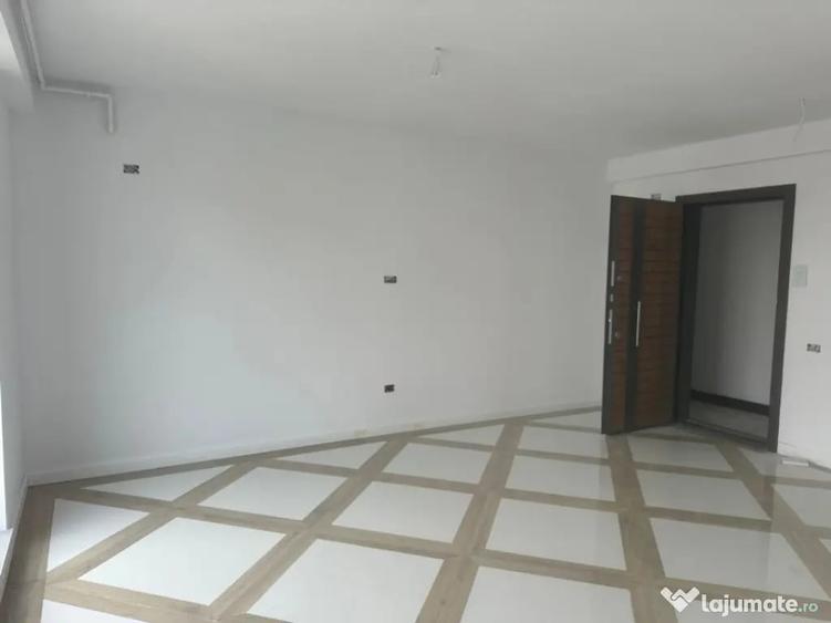 Apartament cu 2 camere decomandat în Tomis Plus
