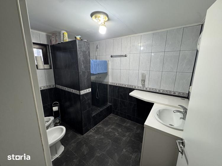 Casa spa?ioasa cu teren generos in Giulesti - 3