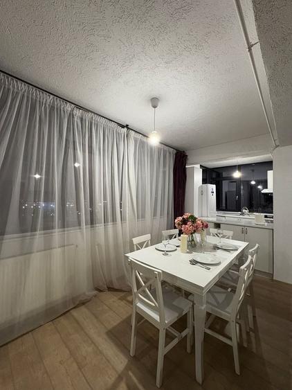 Apartament cu 3 camere semidecomandat în Exterior Vest