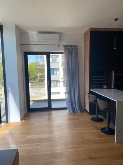 Apartament cu 2 camere decomandat, mobilat în Central