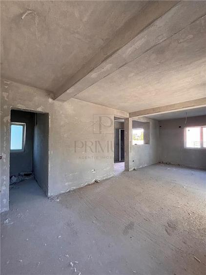 Duplex cu 5 camere cu Canalizare în Moșnița Nouă