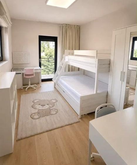 Apartament cu 3 camere semidecomandat în Borhanci