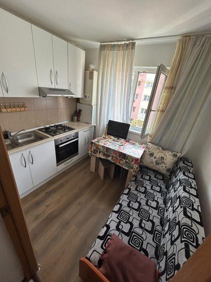Apartament cu 2 camere semidecomandat în Electroprecizia