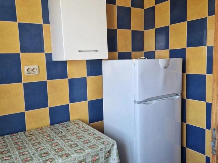 Garsonieră decomandată în Moșilor