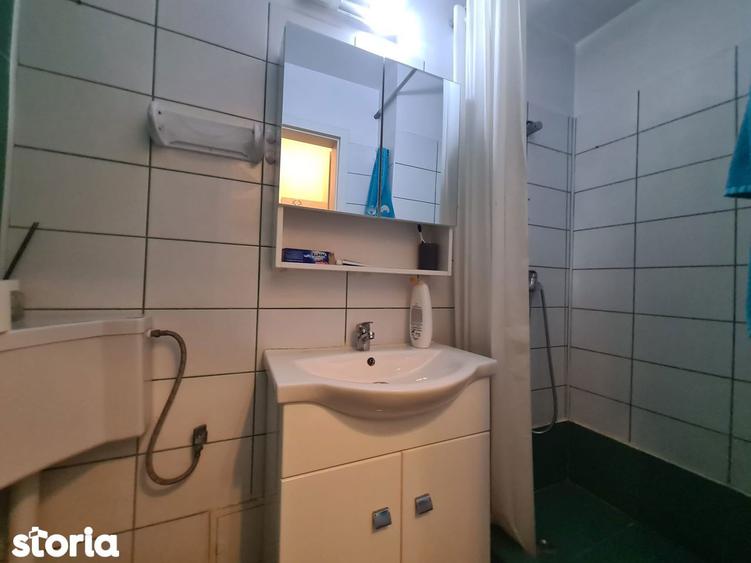 Garsonieră decomandată, mobilată în Romană