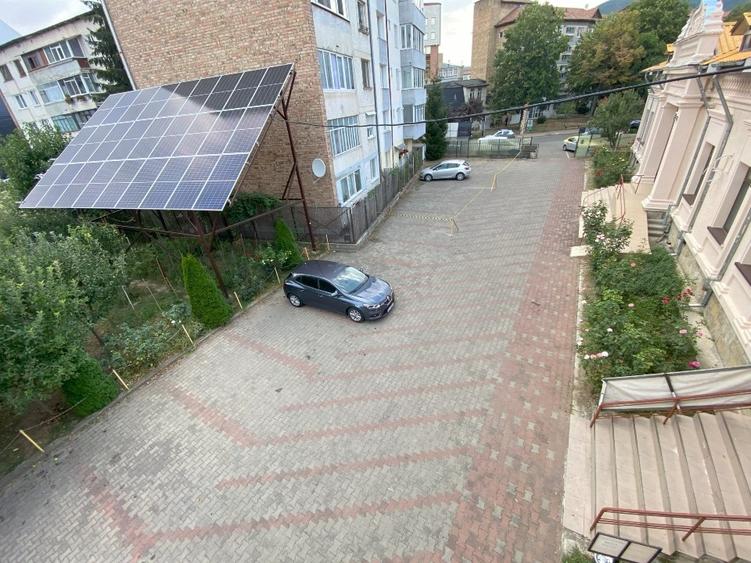 Casă individuală cu 5 camere cu Canalizare în Mărăței