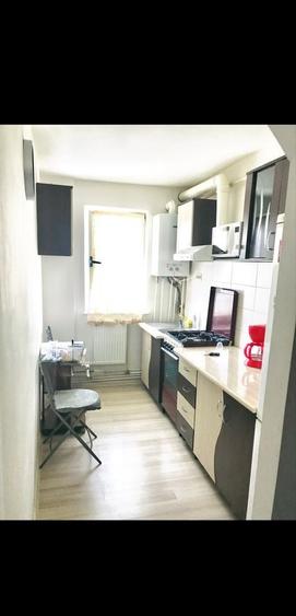 Apartament cu 3 camere în Cetate