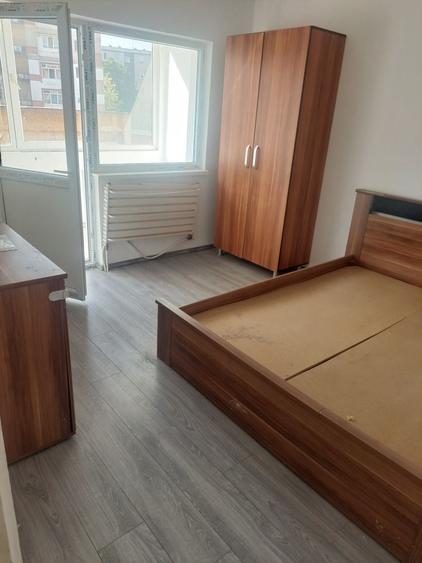Apartament et.1,comf. 1,deco, 53 mp hol mare open space cu bucataria - 3