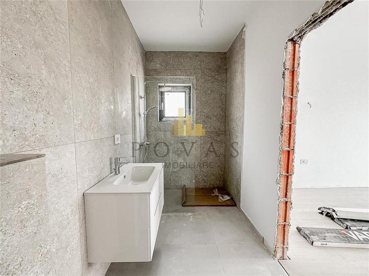 Casă individuală cu 4 camere cu Canalizare în Tunari