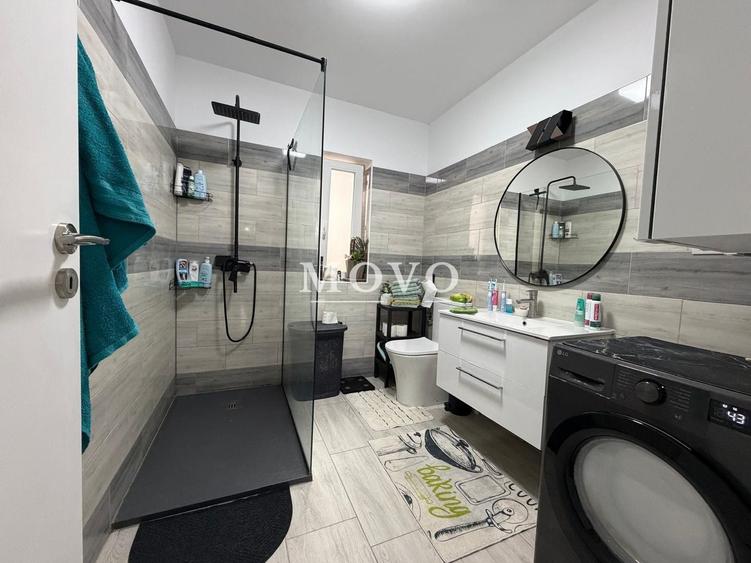 Casă individuală cu 3 camere cu Canalizare în Sânandrei