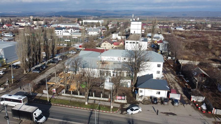 Spațiu comercial la E85 Adjud/ Vis a vis de spitalul municipal - 3