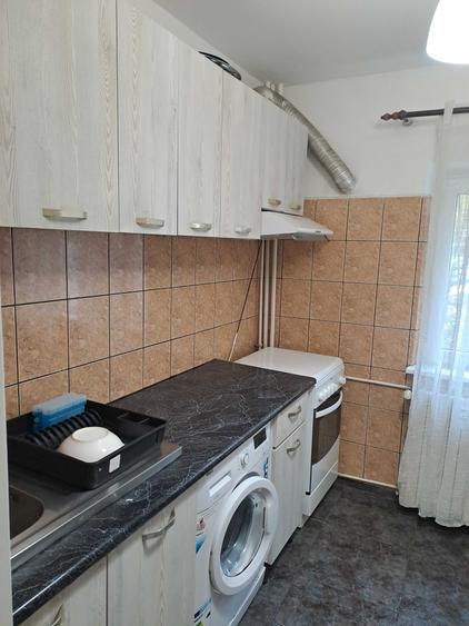 Garsonieră decomandată în 13 Septembrie