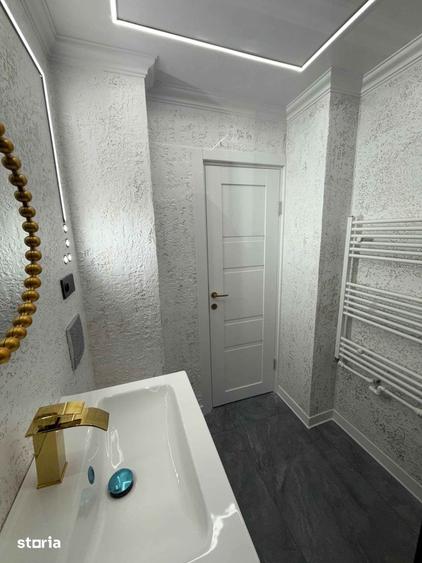 Apartament cu 3 camere decomandat în Brăilița