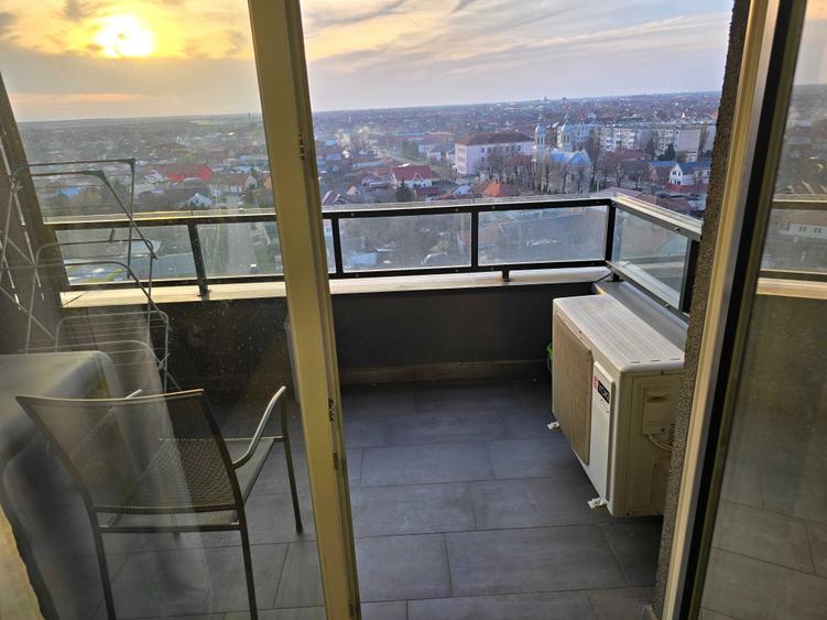 Apartament cu 2 camere semidecomandat în Central