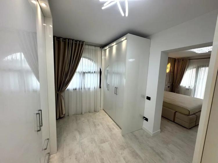 Casă cu 5 camere în Ostroveni