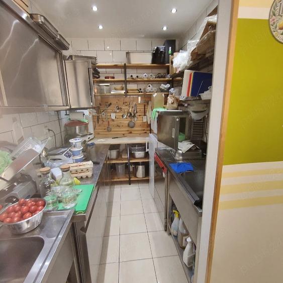 Spațiu comercial, de 47 mp, în Casa de Cultură
