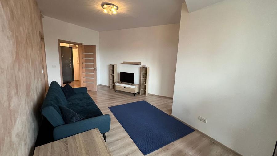 Apartament cu 2 camere semidecomandat, mobilat în Păcii