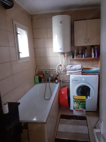 Casă cu 3 camere în Cătina