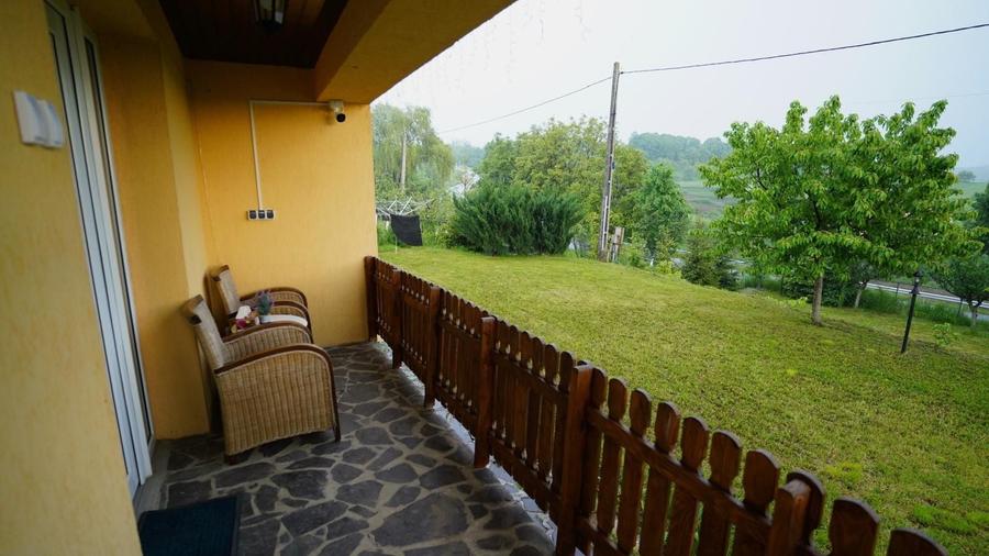 Casă cu 4 camere în Aghireș