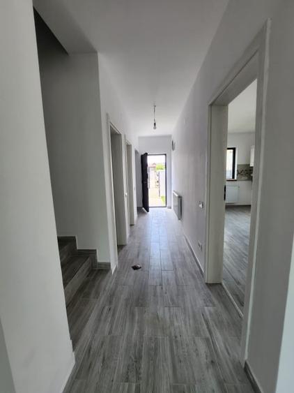 Duplex cu 5 camere cu Teren 250 Mp în Bragadiru