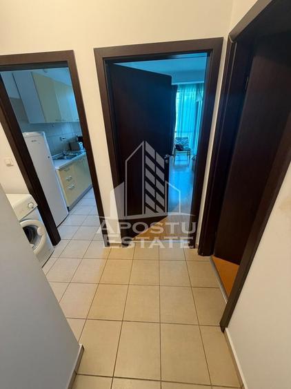 Garsonieră decomandată, mobilată în Fabric