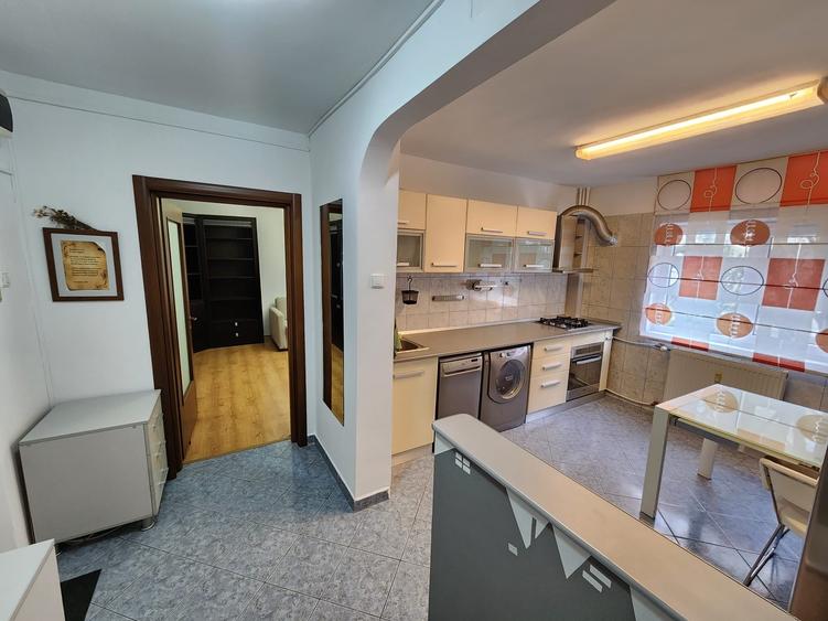 Apartament cu 2 camere decomandat în Brâncoveanu