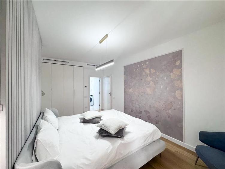 Apartament cu 2 camere semidecomandat, mobilat în Herăstrău