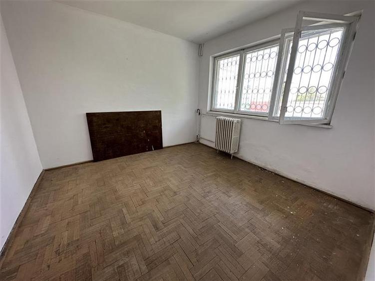 Apartament cu 2 camere semidecomandat în Zimbru