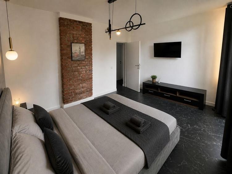 Apartament cu 2 camere decomandat în Central