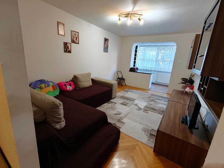 Apartament cu 2 camere semidecomandat în Central