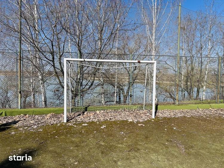 Casă cu 7 camere cu Teren 2500 Mp în Chiajna
