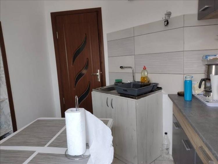 Apartament cu 2 camere decomandat, mobilat în P-ța Ovidiu