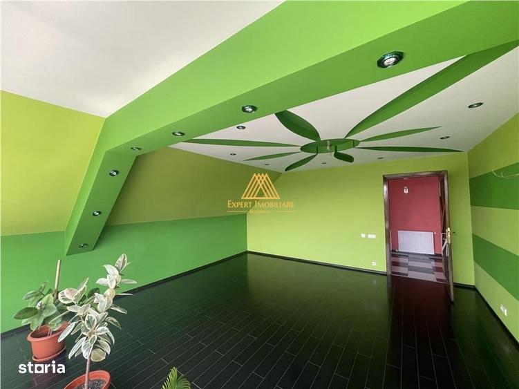Casă cu 4 camere în Central