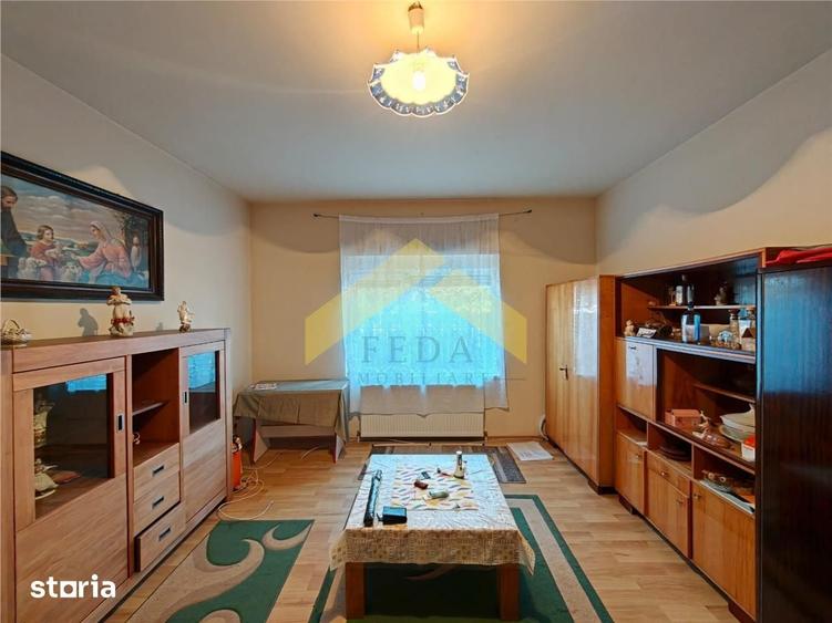Casă cu 3 camere cu Teren 1440 Mp în Zădăreni