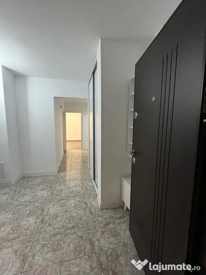 Apartament cu 2 camere decomandat în Exterior Vest