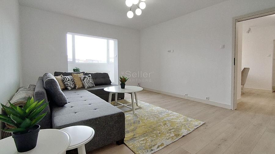Apartament cu 3 camere decomandat în Județean