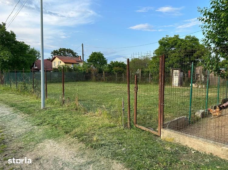 Teren de 472 mp, în Balotești