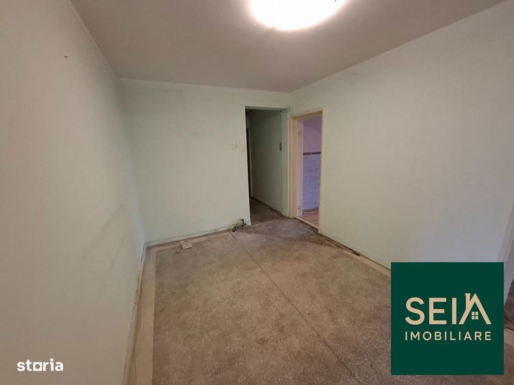 Apartament cu 3 camere decomandat în Central