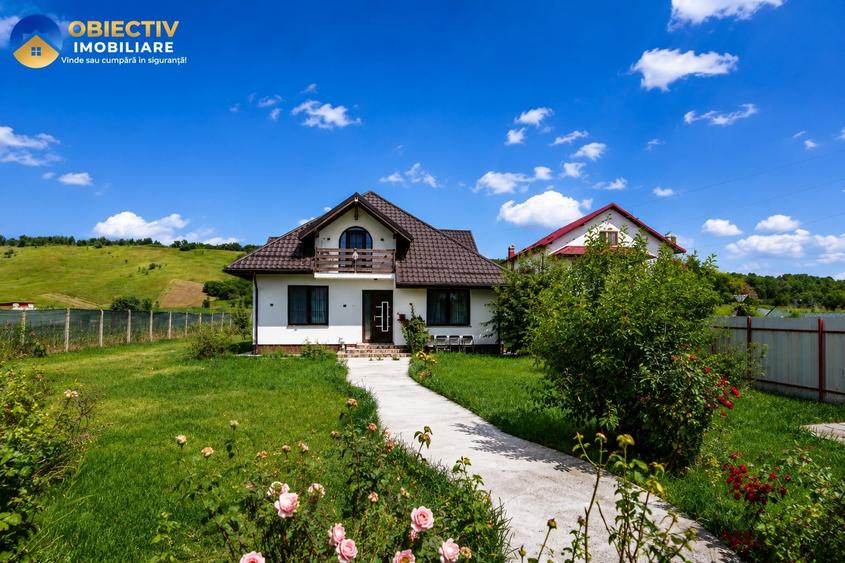 Casă individuală cu 5 camere cu Teren 3478 Mp în Girov